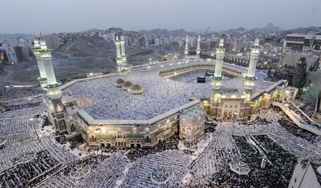 الحرم المكي: تحفة معمارية عملاقة تحمل تاريخ العظمة