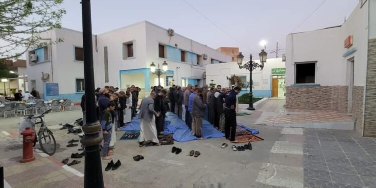 افطار جماعي في المؤسسة العمومية الاستشفائية ششار الشهيد سعدي معمر ولاية خنشلة