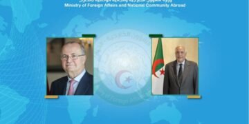 وزير الخارجية الجزائري يهنئ رئيس الوزراء الفلسطيني الجديد